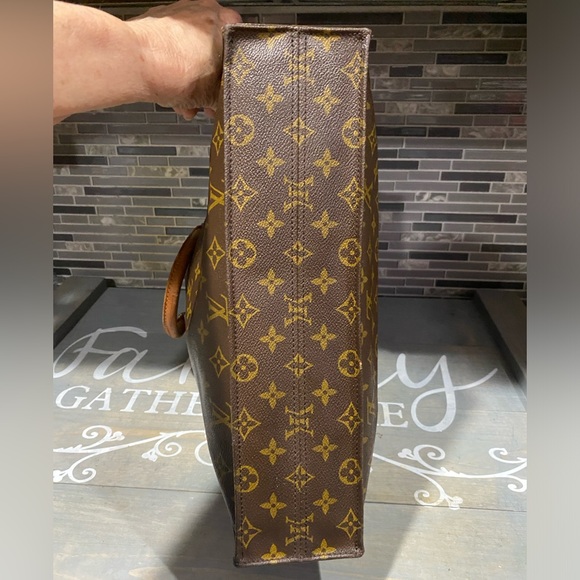 Louis Vuitton Sac Plat Tote Bag - Picture 5 of 13